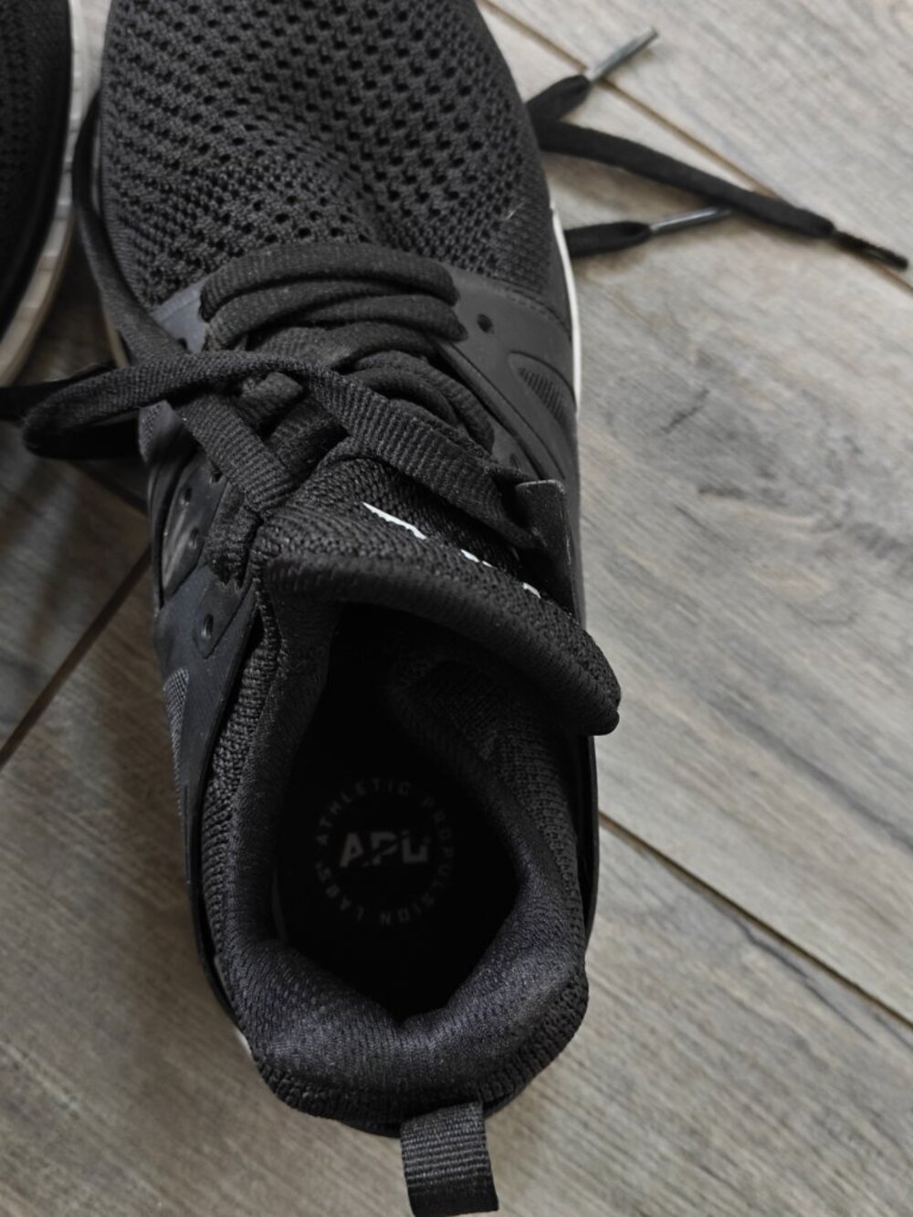 APL Runners Size 7.5 - Picture 5 of 6